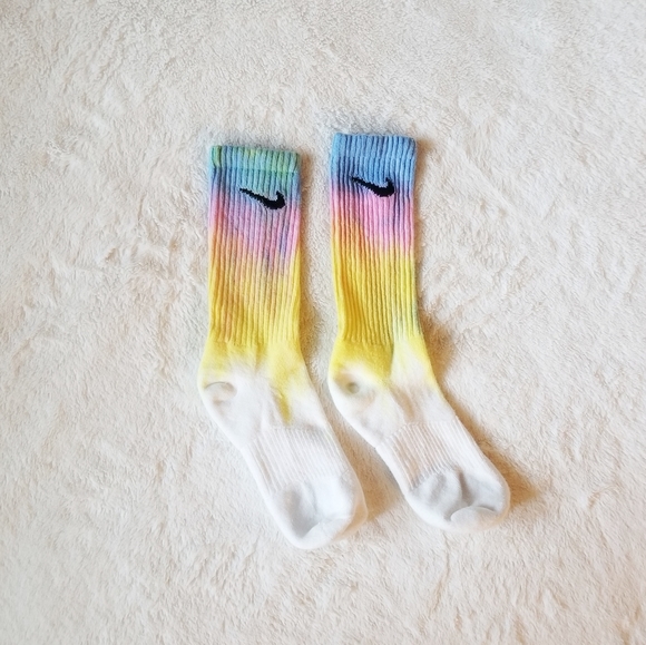 nike socks womens colorful